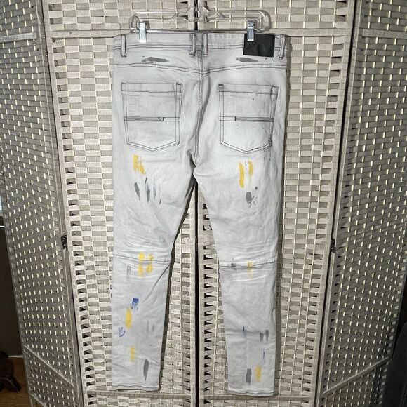 Switch Remarkable Painted SLIM TAPER FIT Jeans Men 36x34 Gray Distress Denim NEW - Picture 2 of 12
